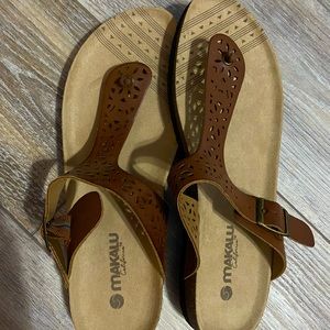 women’s sandals